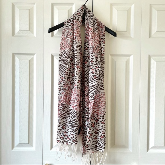 NWOT Leopard Print Scarf - Thin - Picture 1 of 7